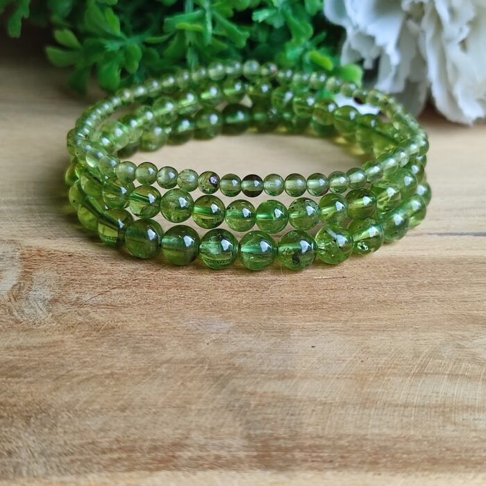 bracelets-peridot-4mm-6mm-8mm