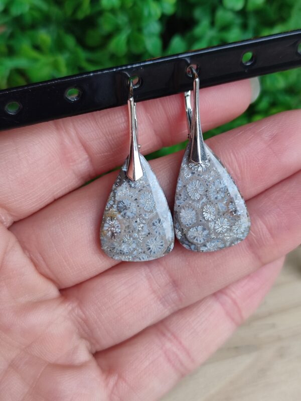 Boucles d'oreilles en corail fossile - 2 modèles au choix