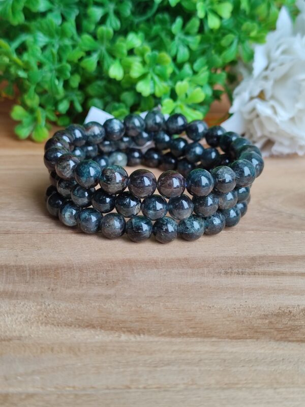 bracelet-cyanite-verte-noire