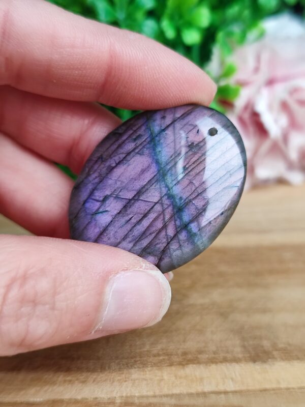 Pendentif en labradorite bleue ou violette - Pierre plate ovale