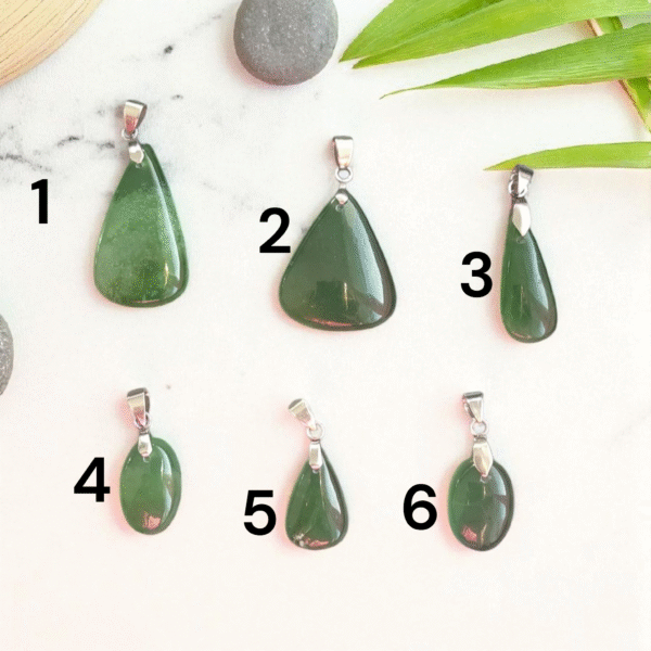 💚 Pendentif Jade Néphrite du Canada – Qualité AA – 6 Modèles au Choix