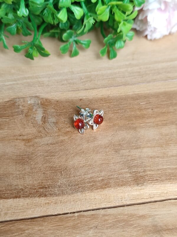 Boucles d'oreilles en ambre fleur – Image 2