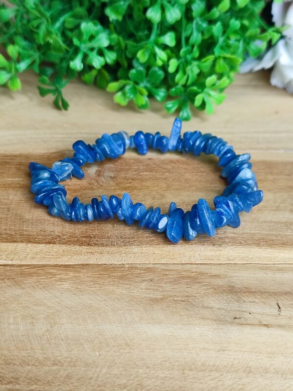 bracelet-cyanite-bleue-perles-baroque-chips