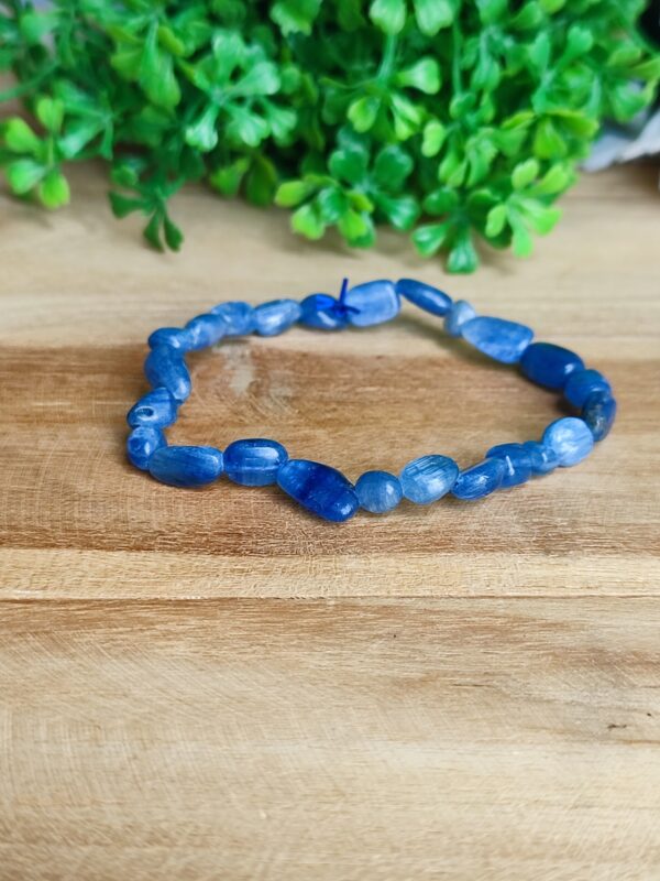 bracelet-cyanite-bleue-pierre-roulee