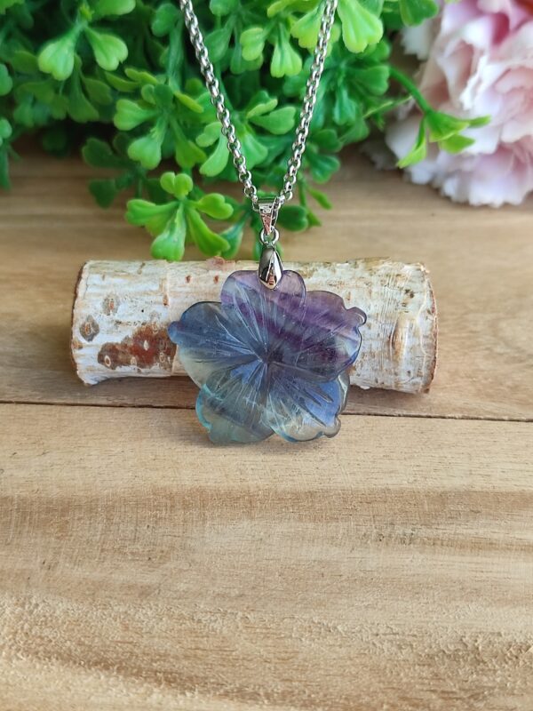 pendentif-fleur-hibiscus-fluorite