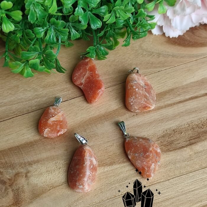 🧡 Pendentif en Calcite Orange – Pierre Roulée
