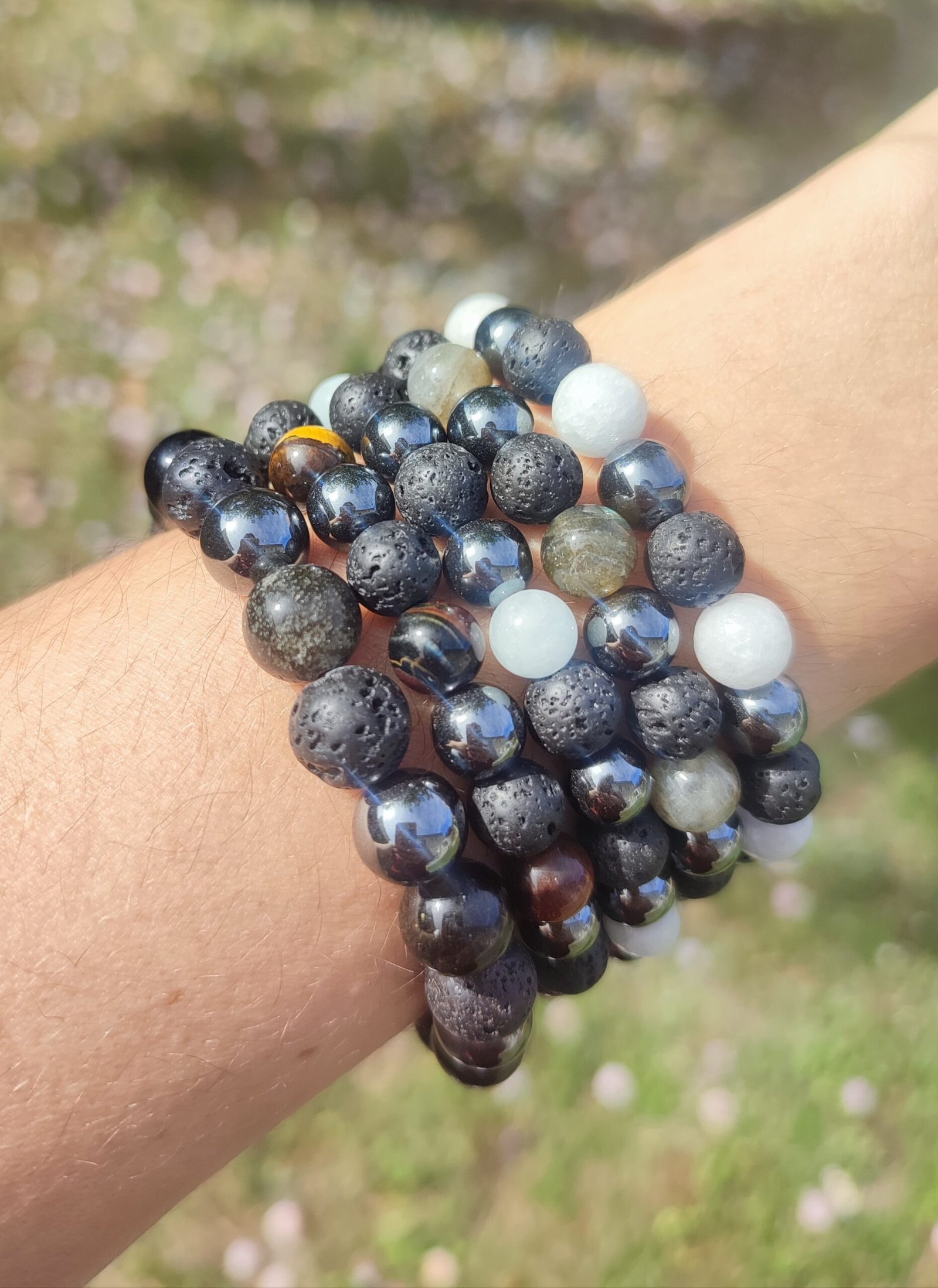 Bracelet Pierre de Lave & Hématite – 5 Énergies au Choix